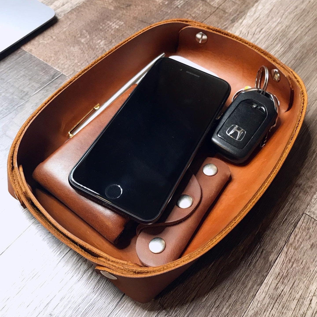 Custom Order Karen Sue Murdy - Leather Key Valet Tray 20230623