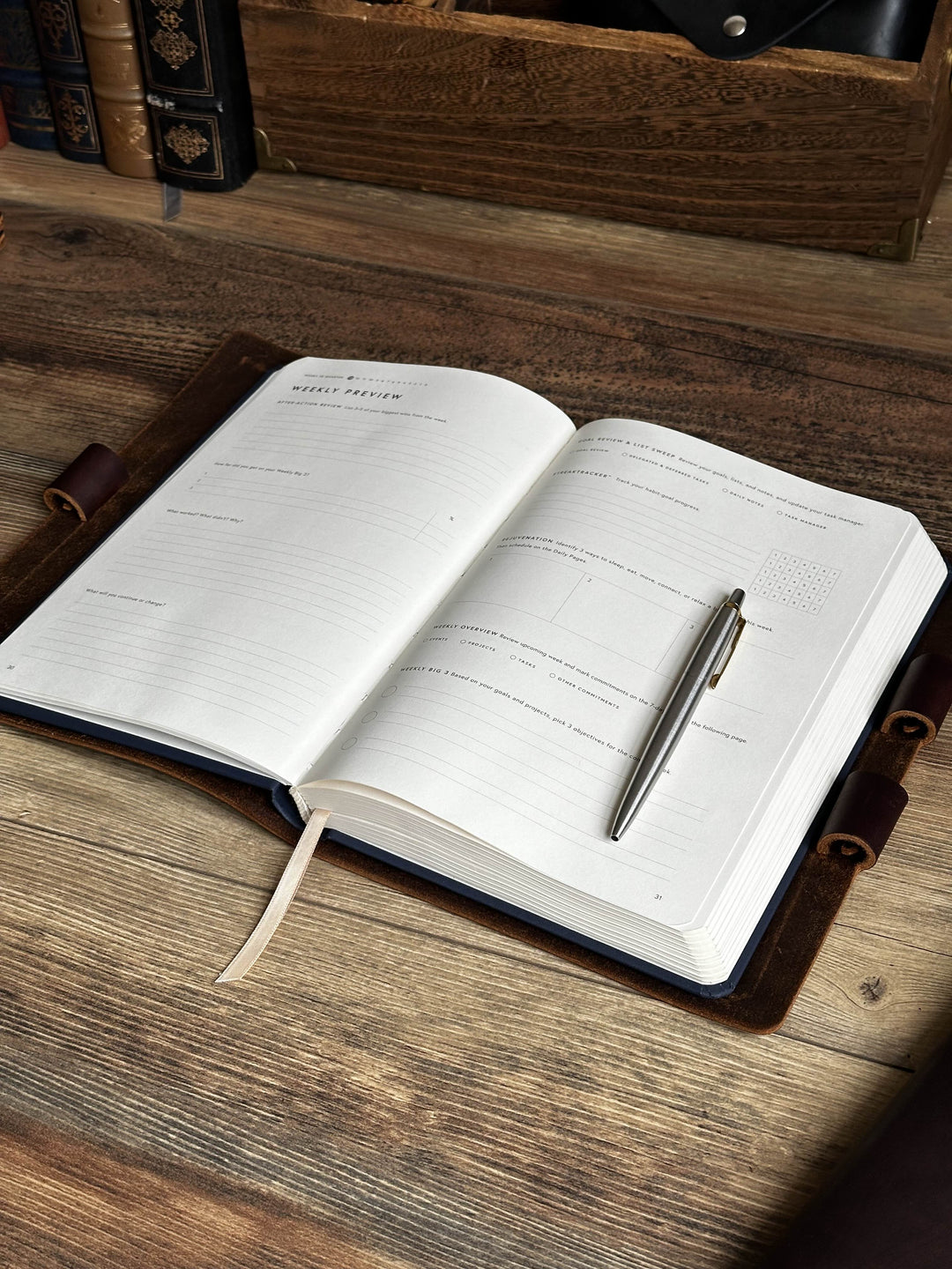 Focus Cut - Refillable Leather Journal