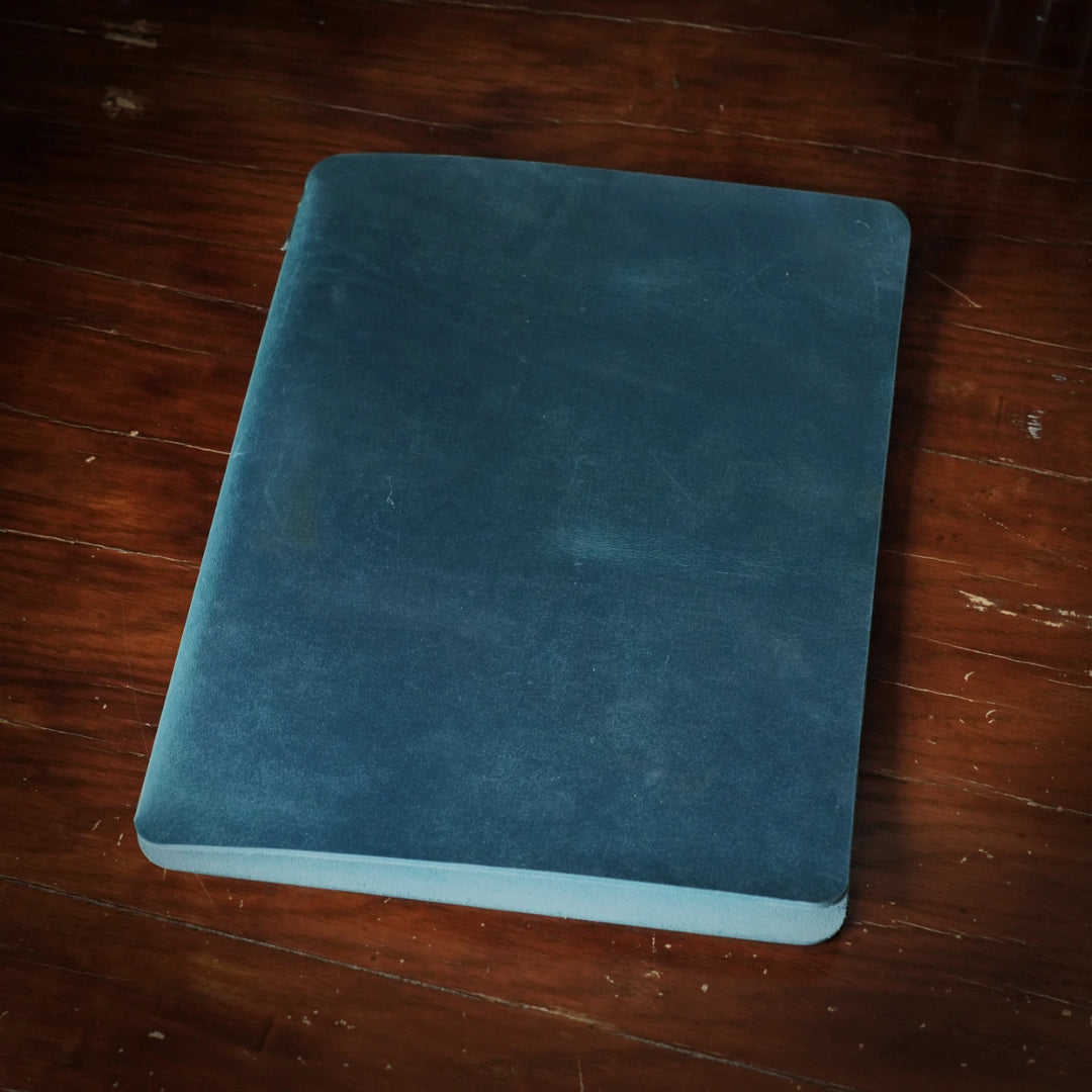 Director Cut - Limited Edition Drop 074