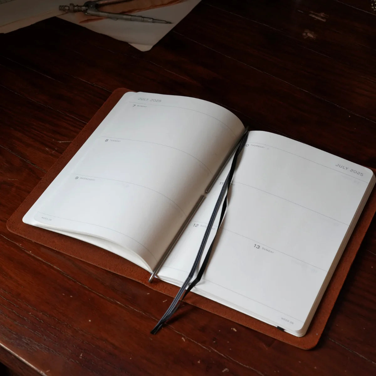 Amazon Stationery Cut - Refillable Leather Cover