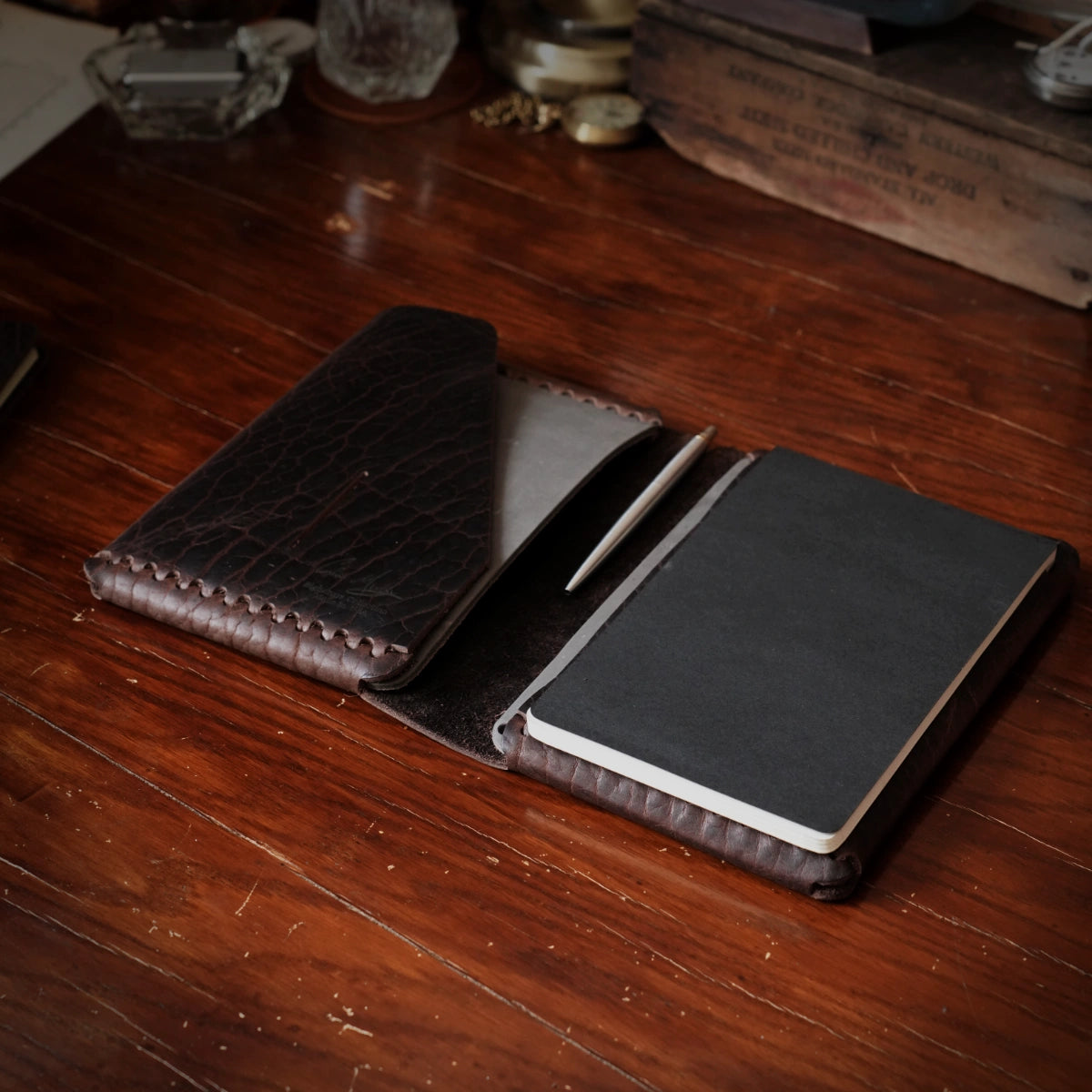 Signature Collection - Travel Cut - Refillable Leather Folio