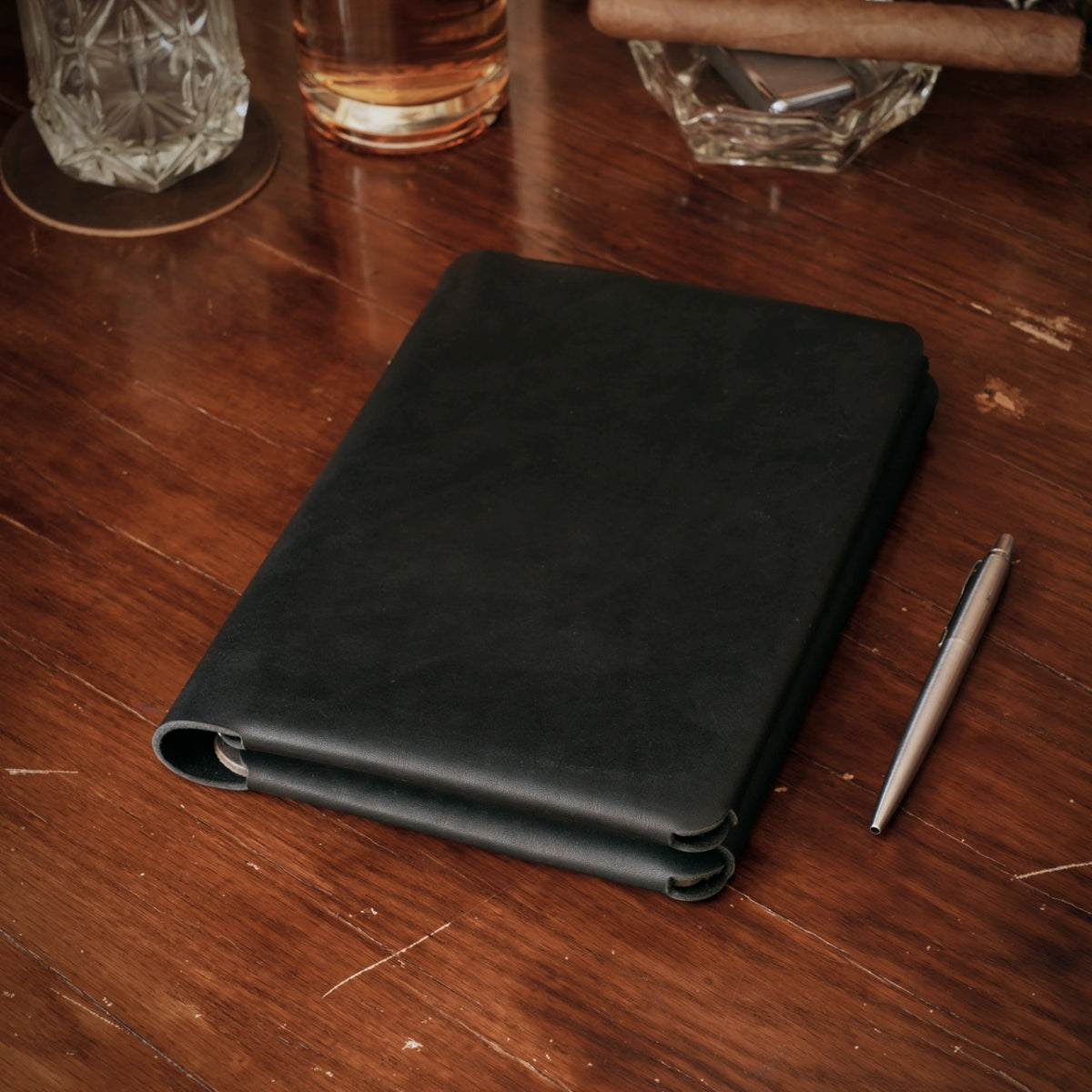 Travel Cut - Refillable Leather Folio