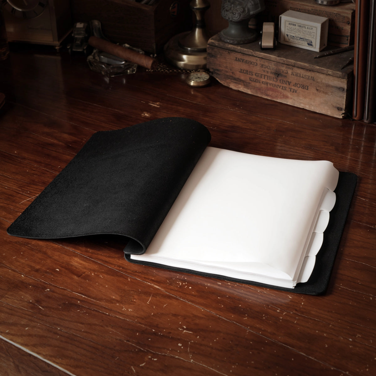 Custom Wide Cut - Refillable Leather Binder